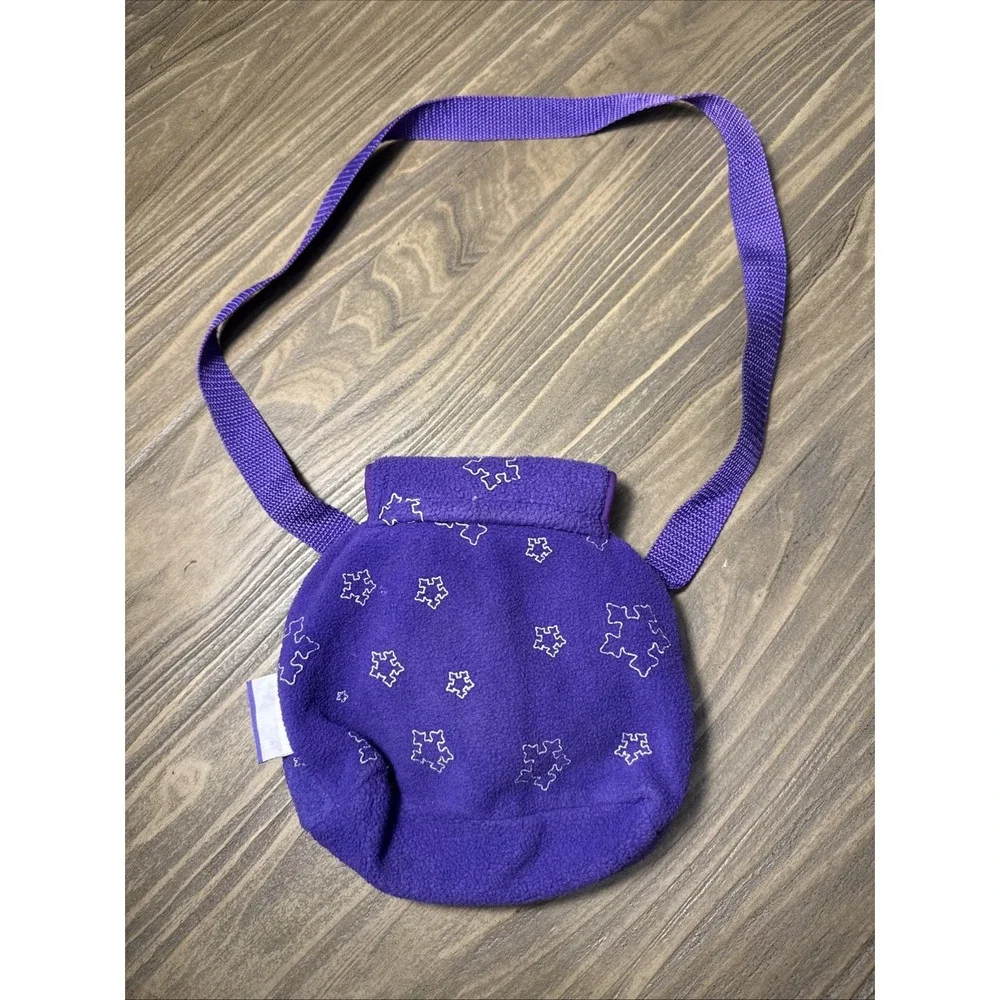 Vintage Disney‎ Winnie the Pooh Bag Kids Purple Fleece Snowflake Crossbody
